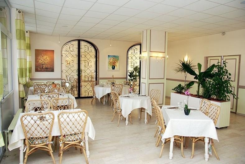 Le Chagny Hotel Шани Екстериор снимка